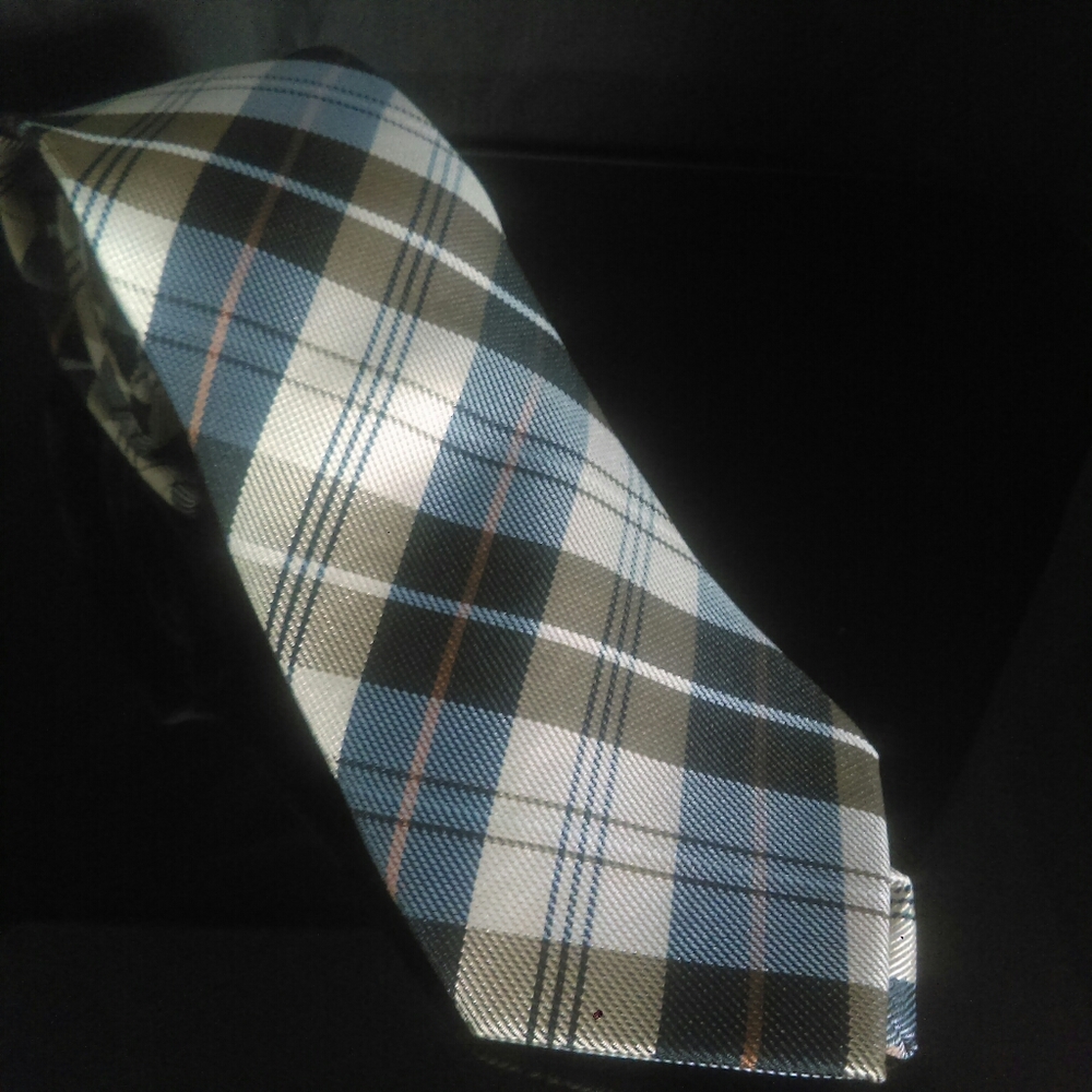 Adrienne vittadini tie